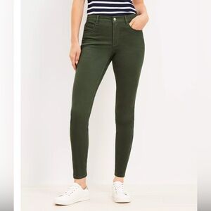 LOFT Dark Green Five Pocket Skinny Pants in Sateen
